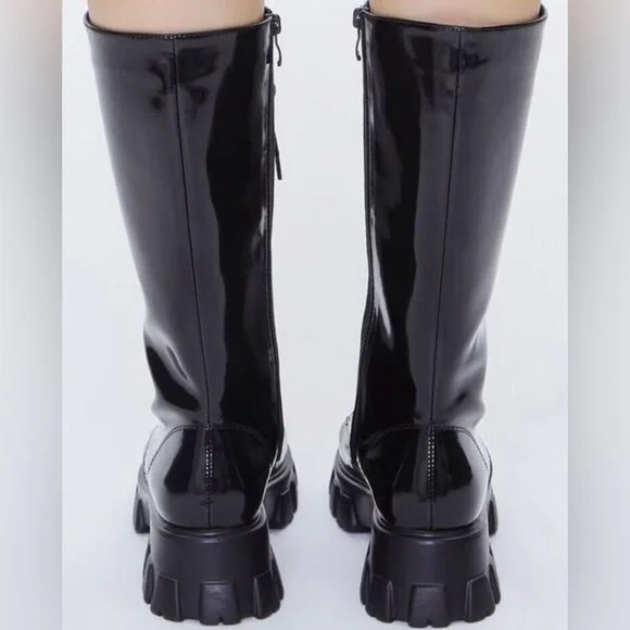 Forever 21 Black Lace-Up Women's High-Knee Boots - Picture 2 of 3